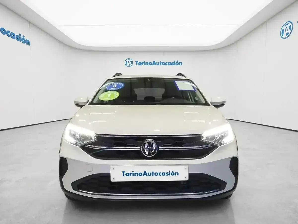 Usado VW Taigo Life 110 CV (80 kW) 2022 Beige SUV