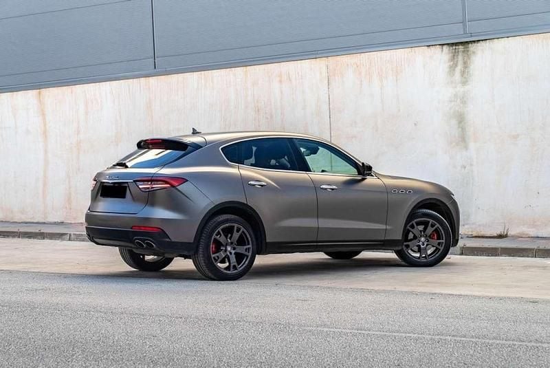 Usado Maserati Levante 349 CV (256 kW) 2021 Blanco SUV