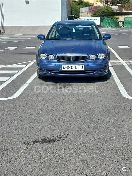 Usado Jaguar X-type Classic 155 CV (114 kW) 2005 Azul Berlina