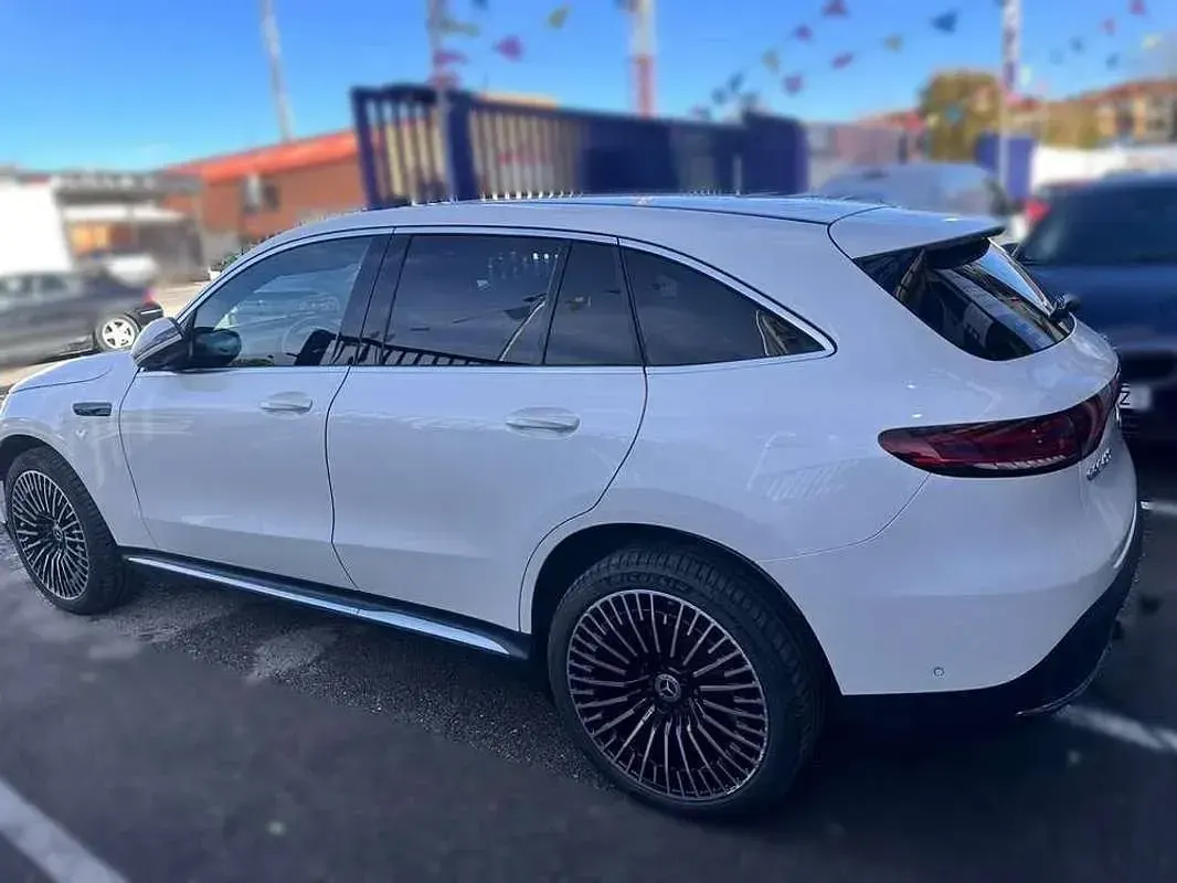 Usado Mercedes EQC400 300 kW (408 CV) 2021 Blanco SUV