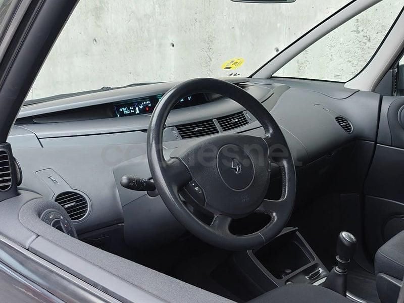 Usado Renault Espace Authentique 130 CV (95 kW) 2007 Gris / plata Monovolumen