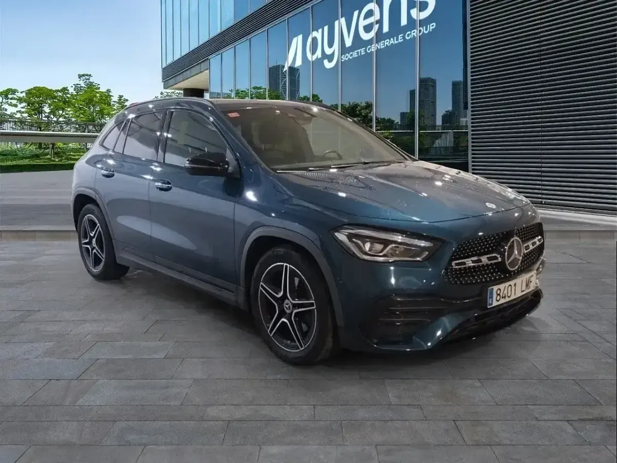 Usado Mercedes GLA200 150 CV (110 kW) 2021 Azul SUV