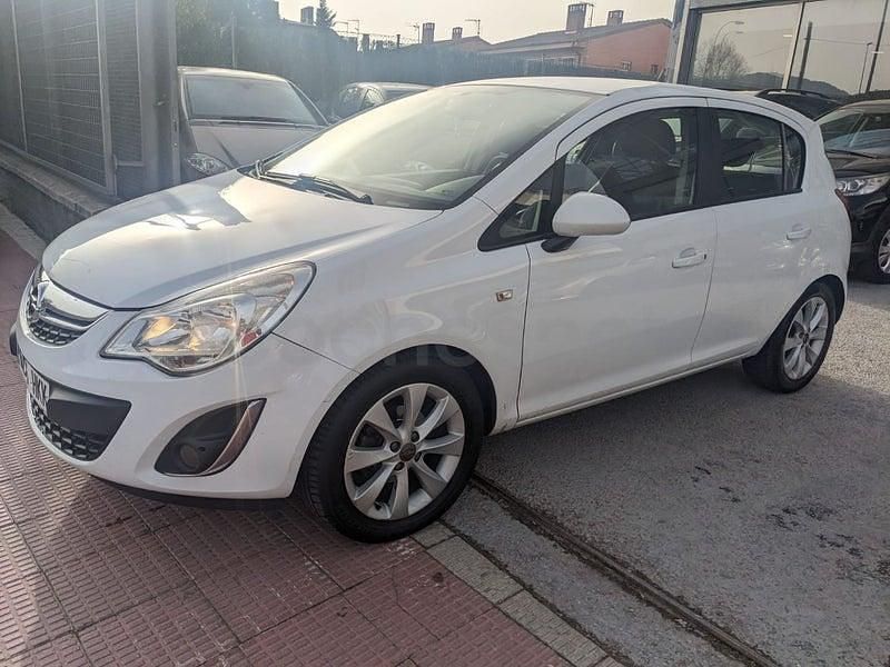 Usado Opel Corsa Selective 75 CV (55 kW) 2012 Blanco Utilitario