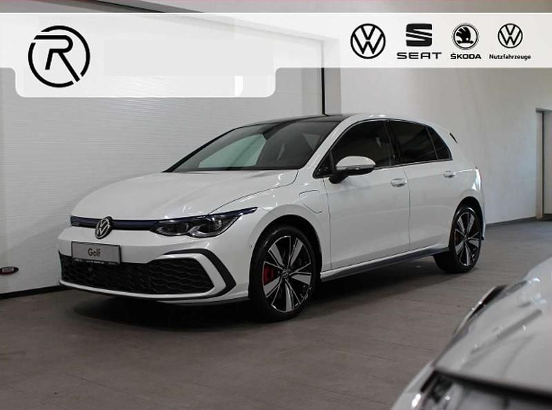 Blanco Usado 2020 VW Golf VIII GTE Utilitario | 39.000 € - Imagen 1/4