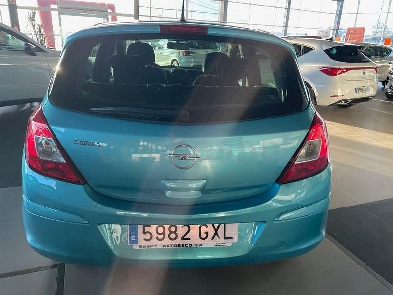 Usado Opel Corsa Essentia 85 CV (62 kW) 2010 Azul Utilitario