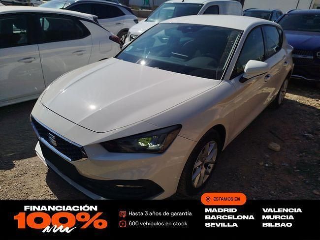 Usado Seat Leon Style 116 CV (85 kW) 2022 Blanco Berlina