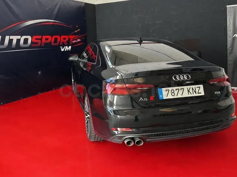 Usado Audi A5 Ambiente 190 CV (139 kW) 2018 Negro Coupe