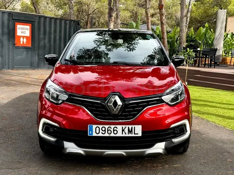 Usado Renault Captur XMOD 120 CV (88 kW) 2018 Rojo SUV