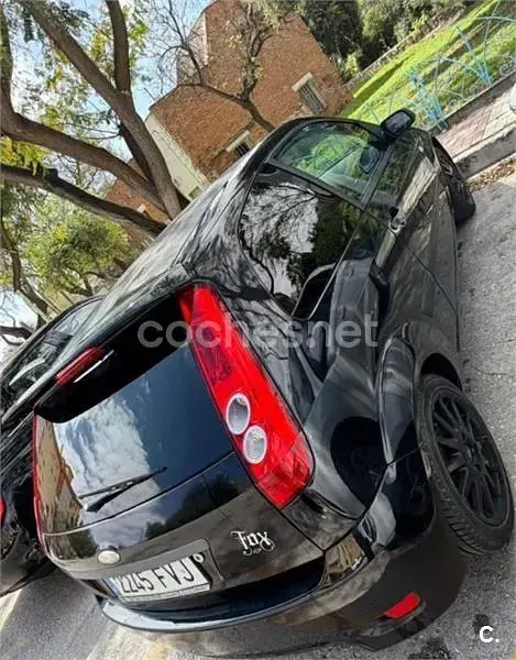Usado Ford Fiesta Sport 100 CV (73 kW) 2007 Negro Utilitario