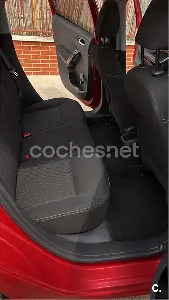 Usado Peugeot 208 Style 100 CV (73 kW) 2016 Rojo Utilitario