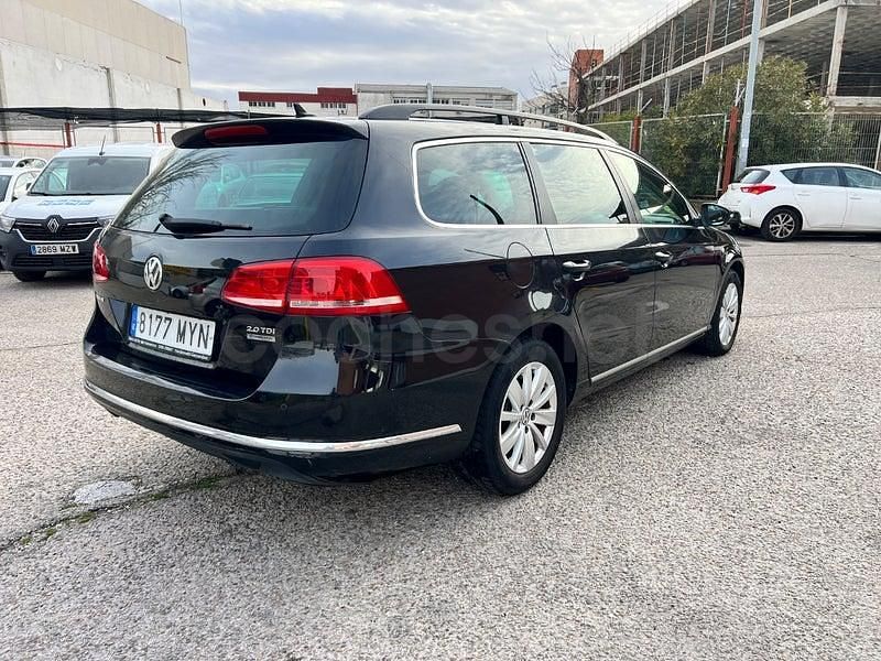 Usado VW Passat Advance 140 CV (102 kW) 2011 Negro Familiar