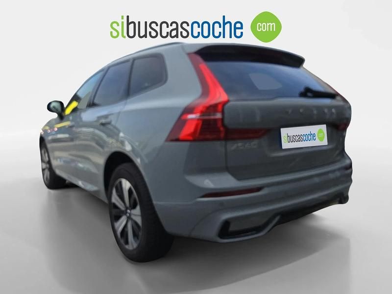 Usado Volvo XC60 Plus 350 CV (257 kW) 2025 Gris/plata SUV