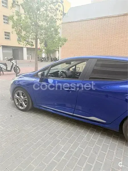 Usado Renault Clio IV Zen 120 CV (88 kW) 2017 Azul Berlina