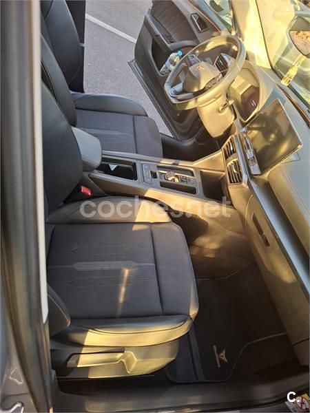 Usado Cupra Formentor 150 CV (110 kW) 2023 Gris / plata SUV