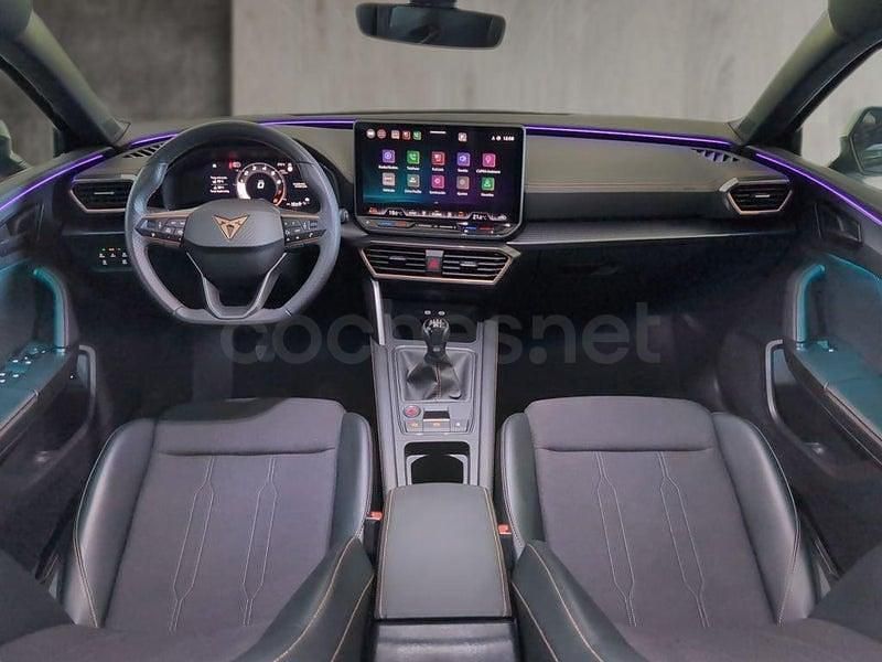 Usado Cupra Leon 150 CV (110 kW) 2024 Gris / plata Familiar