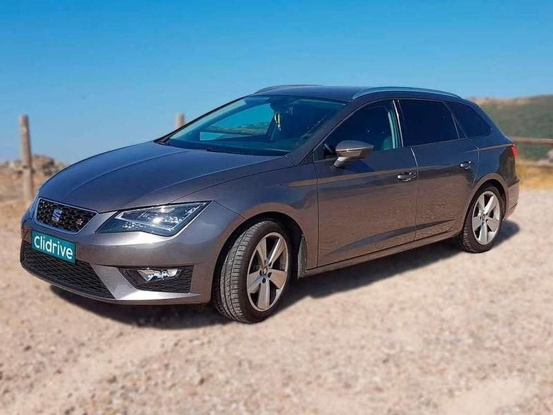 Usado Seat Leon Sport 125 CV (91 kW) 2014 Gris Utilitario
