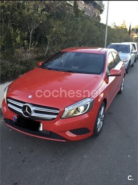 Rojo Usado 2014 Mercedes A180 Urban Berlina | 12.000 € (Buen precio) - Imagen 1/4