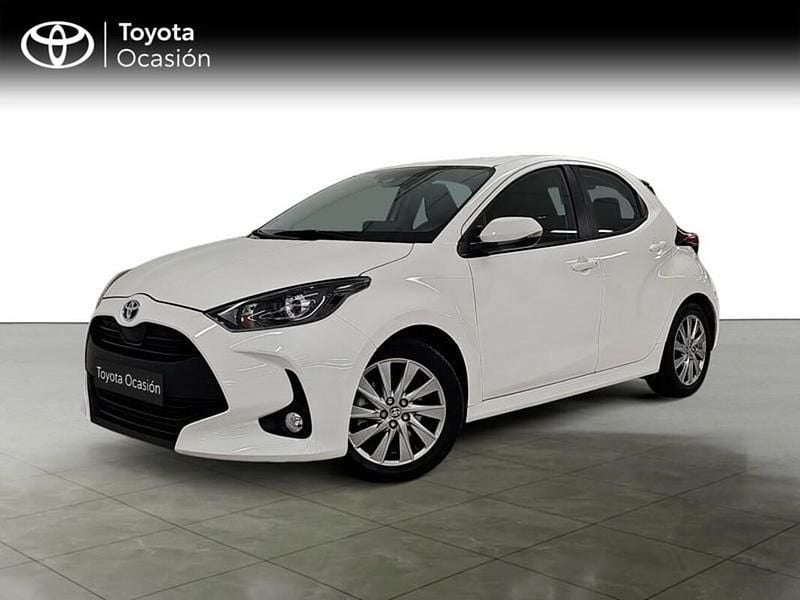Blanco Usado 2023 Toyota Yaris Active | 19.890 € (Precio justo) - Imagen 1/4
