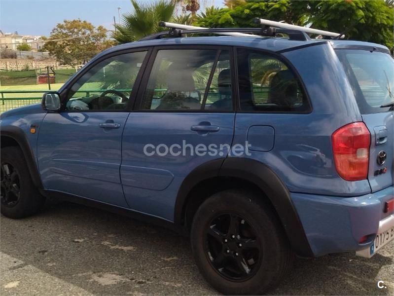Azul Usado 2001 Toyota RAV4 Luna SUV | 7500 € - Imagen 1/4