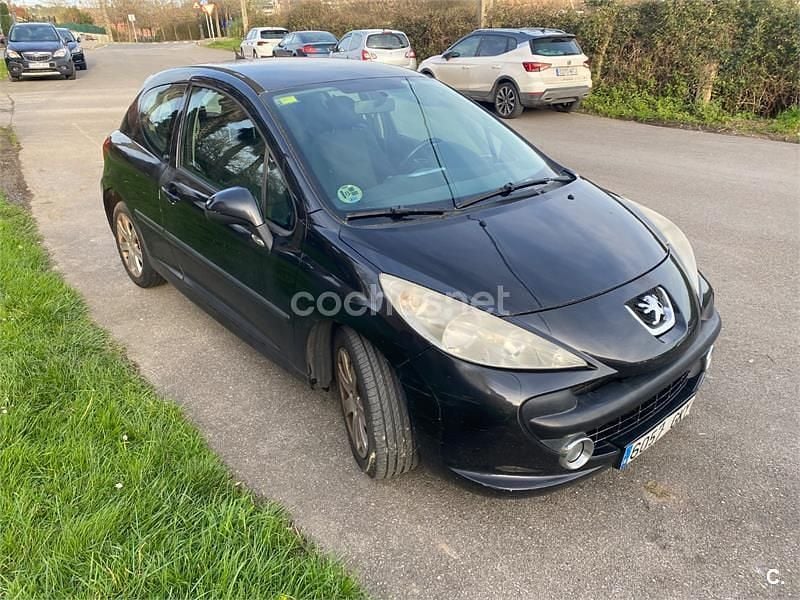 Begagnad Peugeot 207 Sport 110 HK (80 kW) 2009 Svart Sedan
