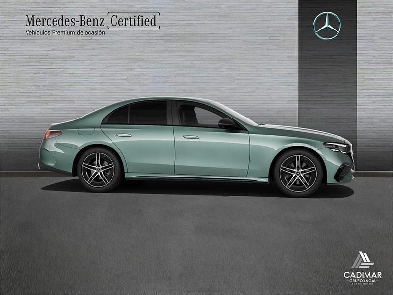 Nuevo Mercedes E220 197 CV (144 kW) 2025 Verde Berlina