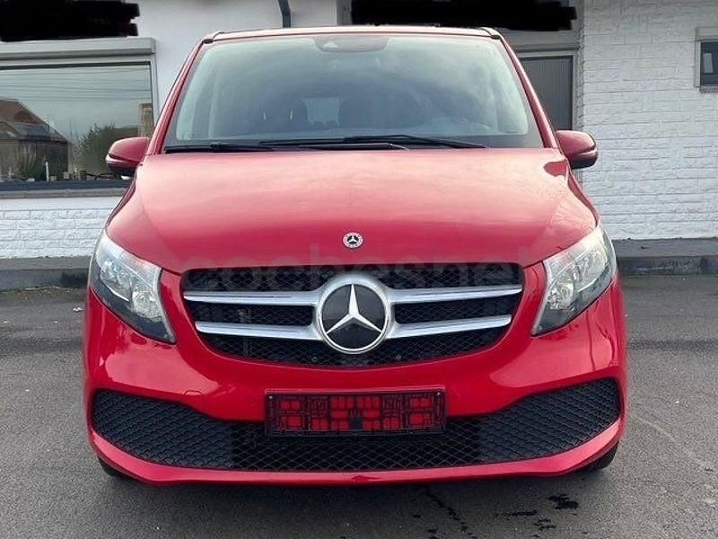 Usado Mercedes V220 163 CV (119 kW) 2022 Rojo Monovolumen