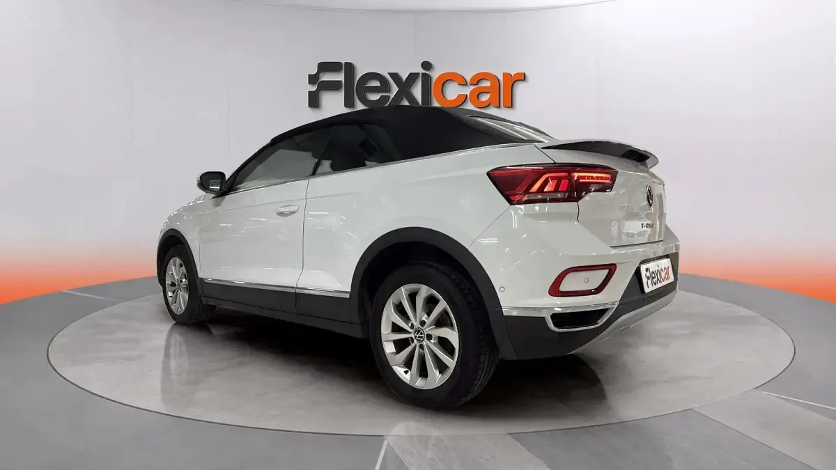 Usado VW T-Roc Cabriolet Style 110 CV (80 kW) 2022 Blanco Descapotable