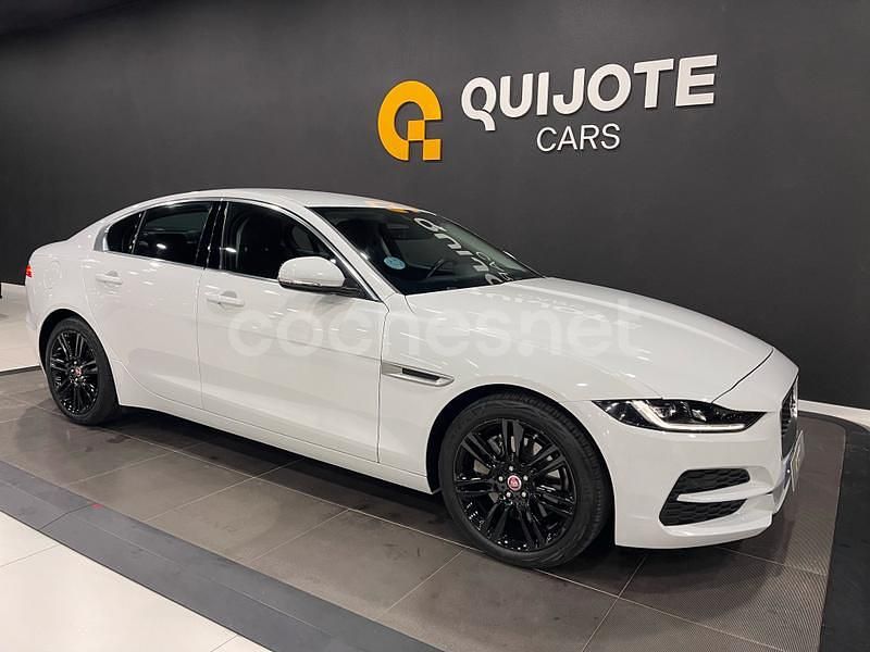 Blanco Usado 2020 Jaguar XE R-Dynamic Berlina | 20.500 € (Precio justo) - Imagen 1/4
