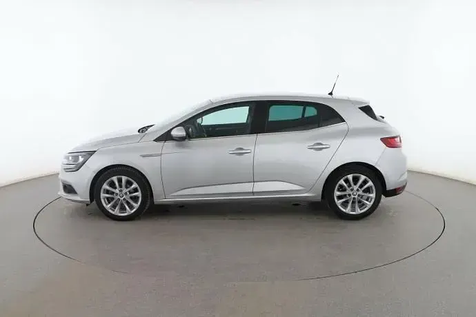 Usado Renault Mégane Zen 130 CV (95 kW) 2017