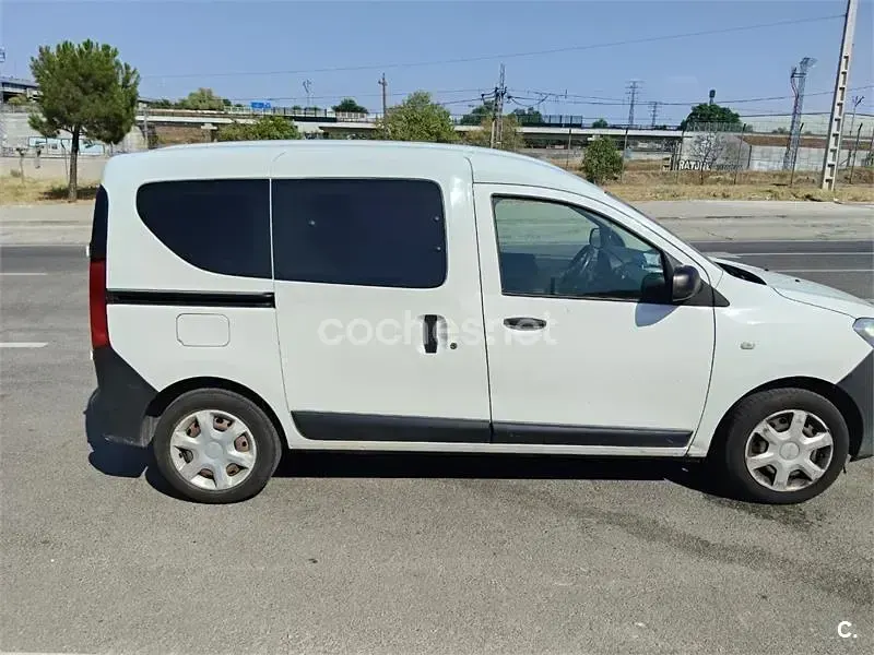 Usado Dacia Dokker 102 CV (75 kW) 2018 Blanco Monovolumen