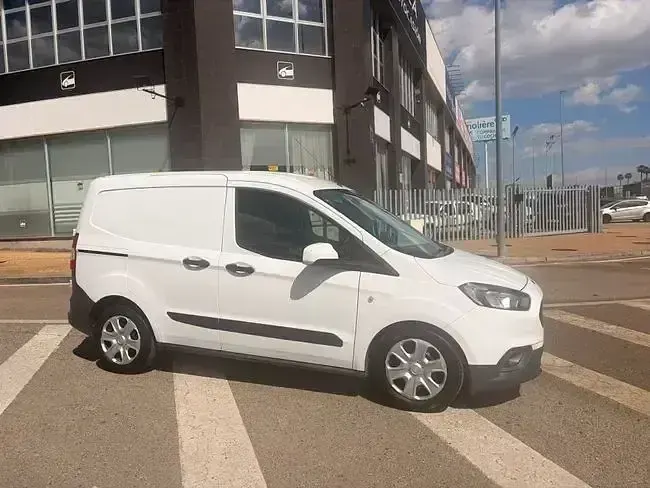 Usado Ford Transit Trend 75 CV (55 kW) 2021 Blanco Van
