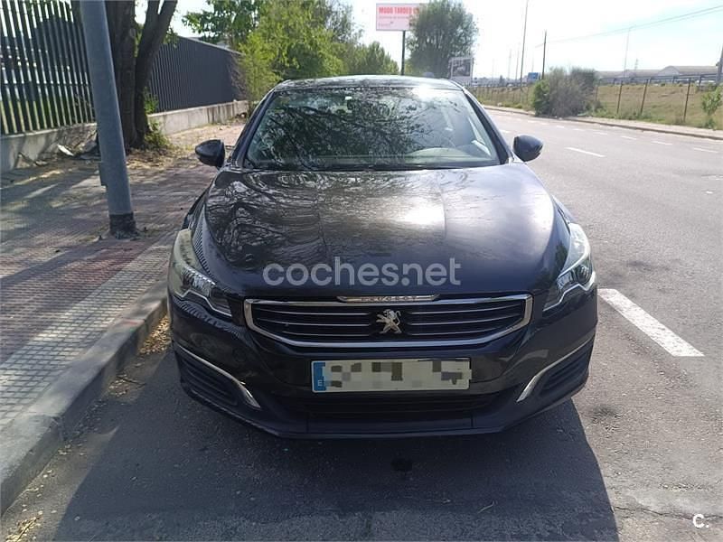 Usado Peugeot 508 Active 115 CV (84 kW) 2015 Negro Berlina