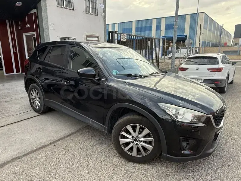 Usado Mazda CX-5 Luxury 150 CV (110 kW) 2014 Negro SUV