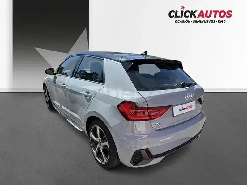 Usado Audi A1 Sportback S-Line 116 CV (85 kW) 2025 Gris / plata Utilitario