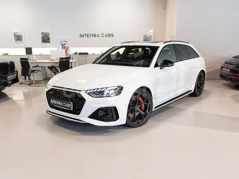 Blanco Usado 2024 Audi RS4 Competition Familiar | 99.900 € (Precio justo) - Imagen 1/4