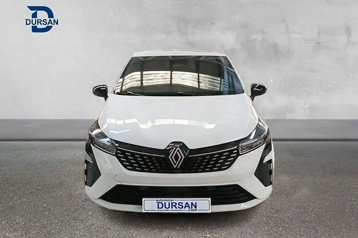 Usado Renault Clio Techno 91 CV (66 kW) 2024 Blanco Utilitario
