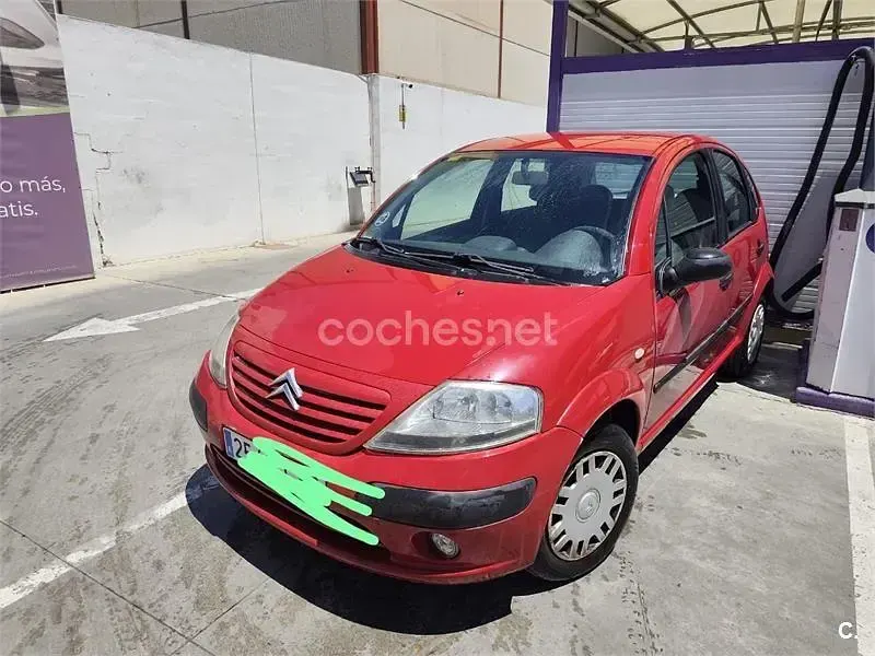 Usado Citroën C3 75 CV (55 kW) 2004 Rojo Berlina