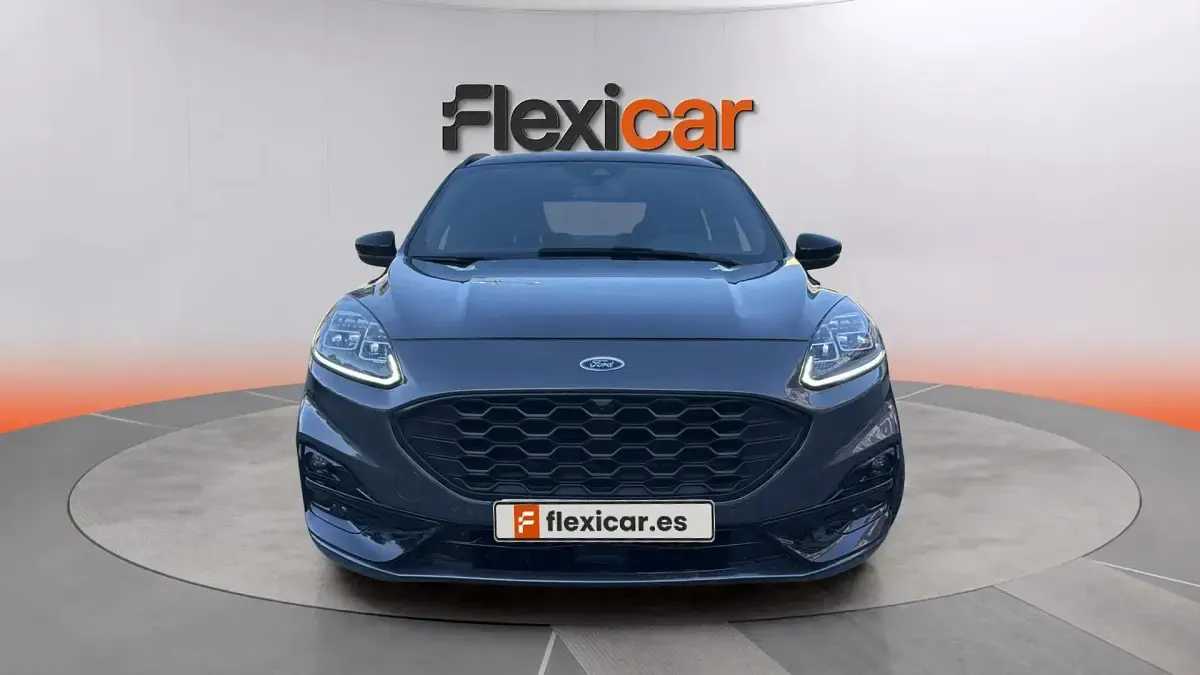 Usado Ford Kuga ST-Line 150 CV (110 kW) 2023 Gris SUV