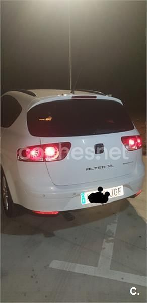Usado Seat Altea XL 105 CV (77 kW) 2015 Blanco Monovolumen