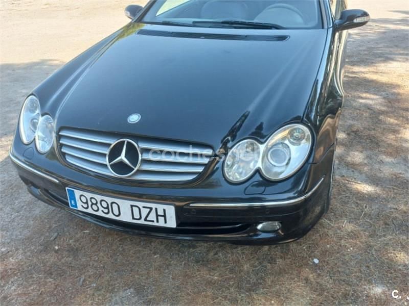 Negro Usado 2006 Mercedes CLK270 Elegance Coupe | 8500 € - Imagen 1/4