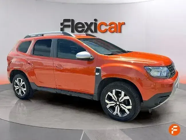 Usado Dacia Duster Prestige 115 CV (84 kW) 2021 Naranja SUV