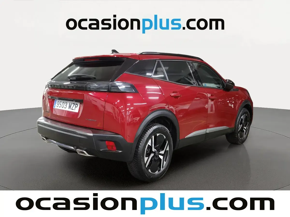 Usado Peugeot 2008 Allure 145 CV (106 kW) 2025 Rojo SUV