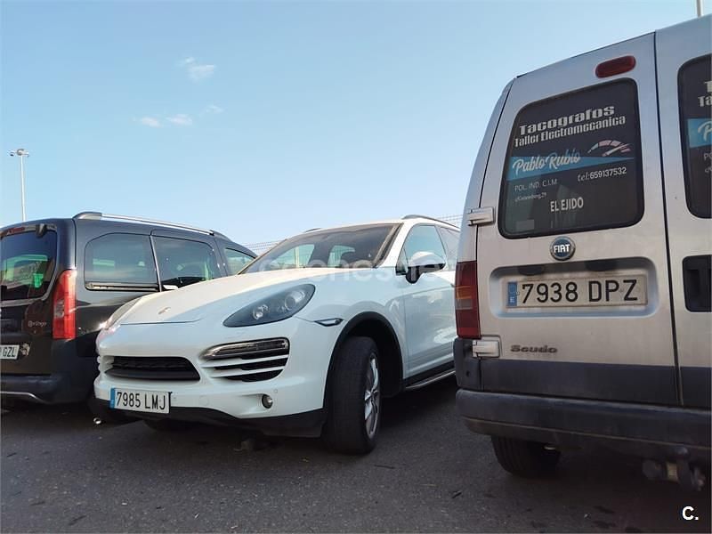 Usado Porsche Cayenne 240 CV (176 kW) 2012 Blanco SUV