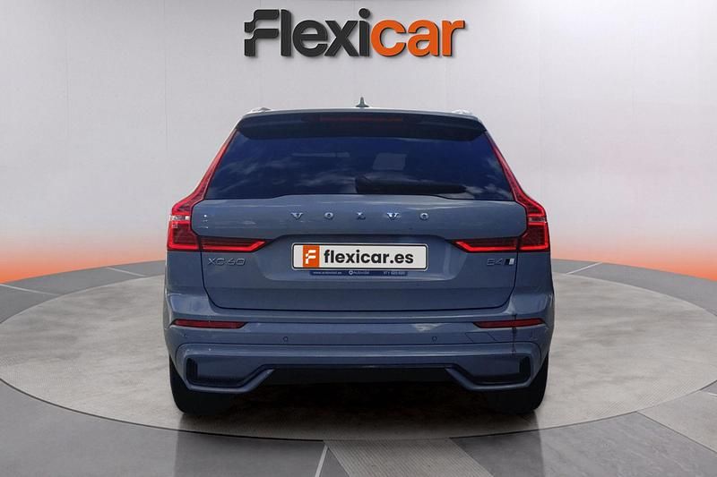 Usado Volvo XC60 Plus 197 CV (144 kW) 2023 Gris SUV