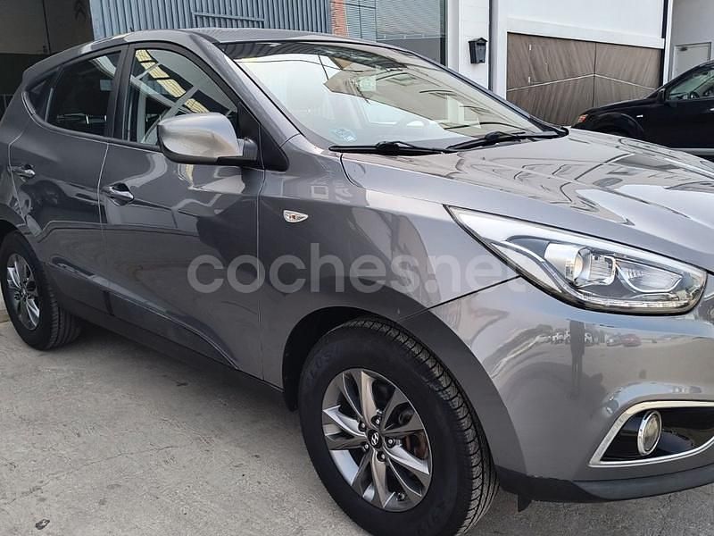 Gris / plata Usado 2014 Hyundai ix35 SUV | 12.500 € (Un poco caro) - Imagen 1/4