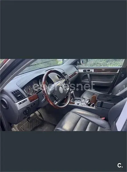 Usado VW Touareg 225 CV (165 kW) 2008 Negro SUV