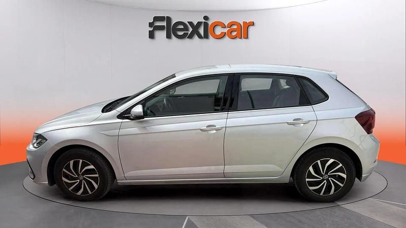 Usado VW Polo Life 110 CV (80 kW) 2022 Gris Utilitario