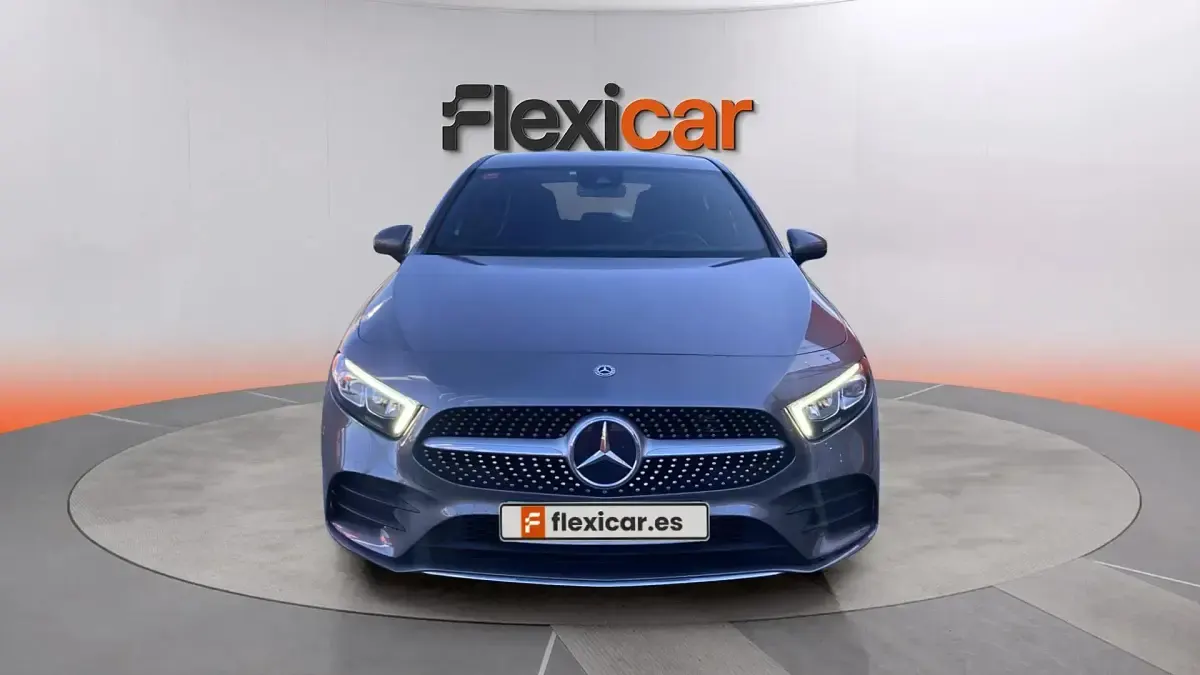 Usado Mercedes A200 150 CV (110 kW) 2021 Gris Berlina