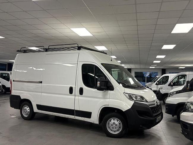 Usado Citroën Jumper 130 CV (95 kW) 2020 Blanco Monovolumen