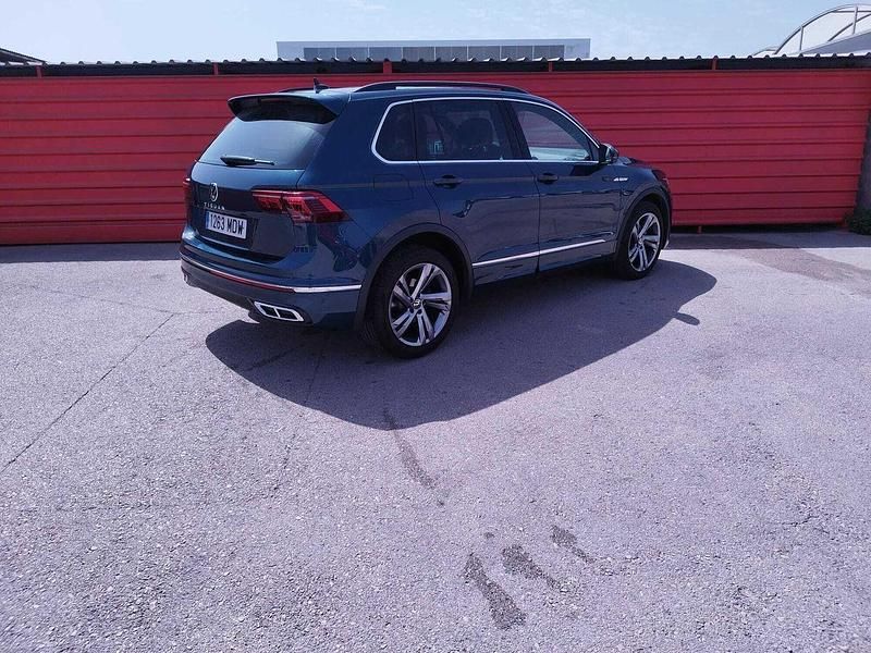 Usado VW Tiguan R-line 150 CV (110 kW) 2023 Otro SUV